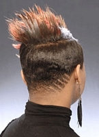 damskie fryzury krótkie włosy  zdjęcie z uczesaniem damskim z włosów krótkich  45
